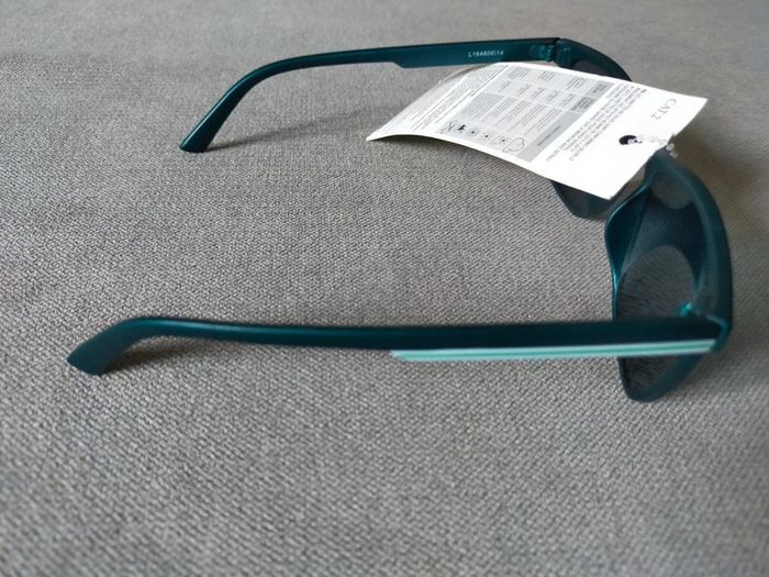 Lunettes de soleil bleu pétrole – Neuf avec étiquette - photo numéro 4