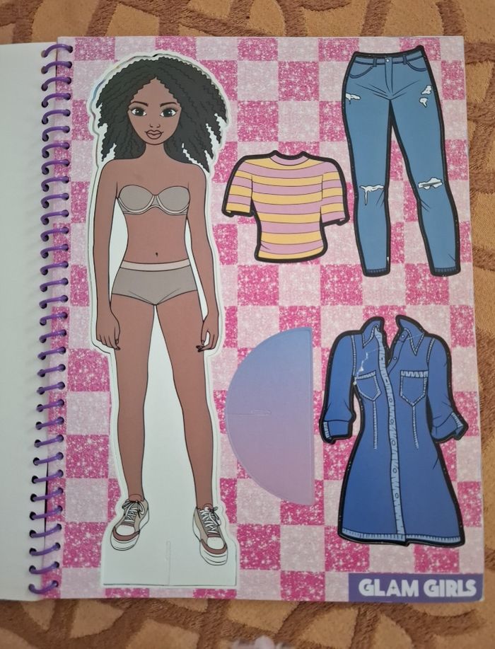 Cahier dessin mode (type top model) - photo numéro 4