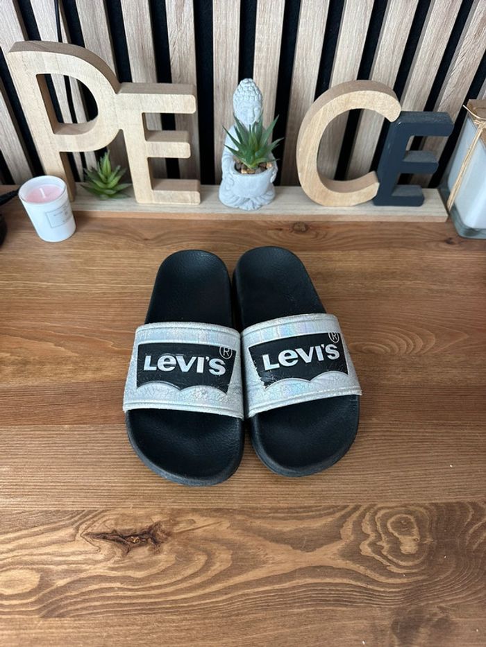 Claquettes / Tongs Levi’s