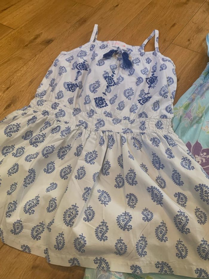 Lot de 2 robes d’été 8 ans - photo numéro 4
