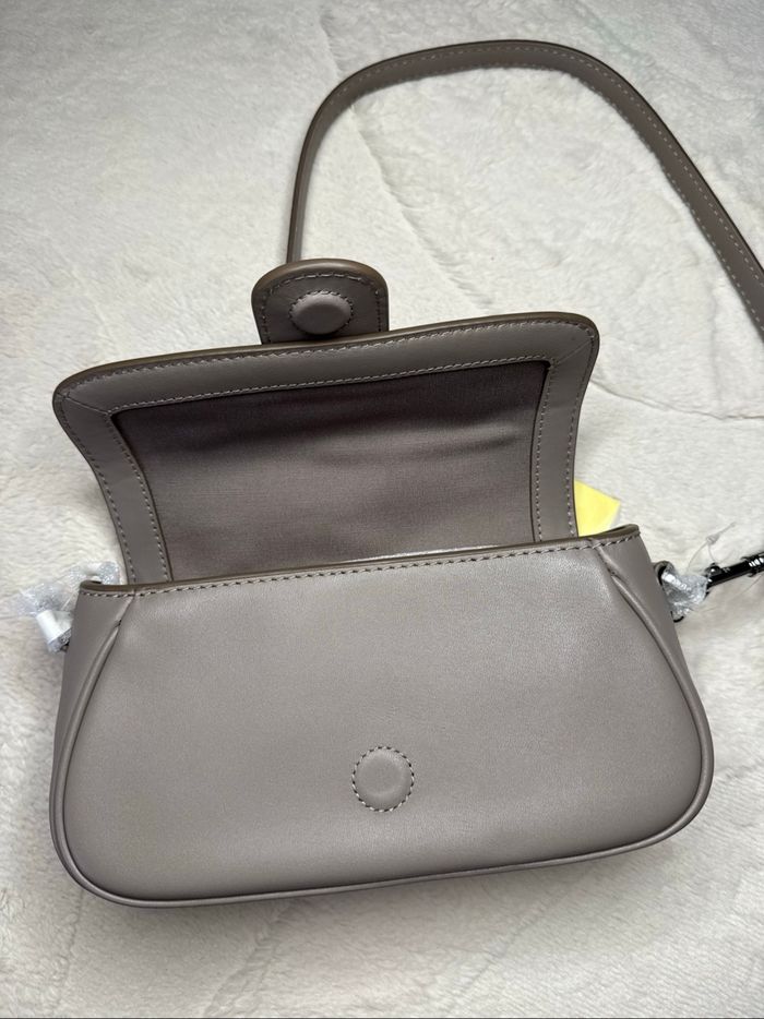 Marc Jacobs - Sac Clover avec logo en cuir - Cement - photo numéro 2