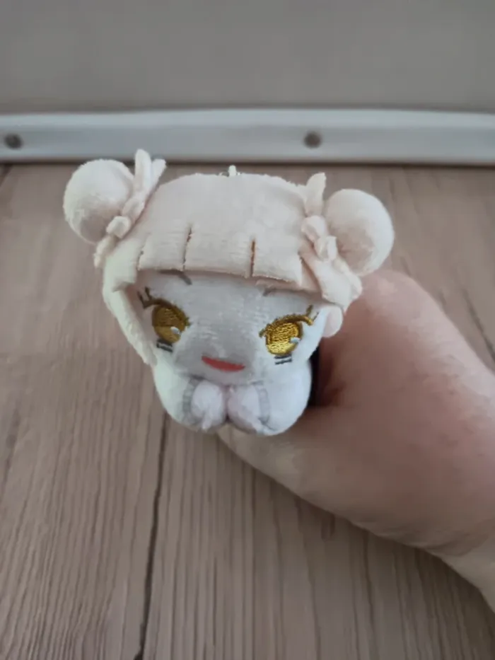 Peluche strap à pince mha my hero academia himiko