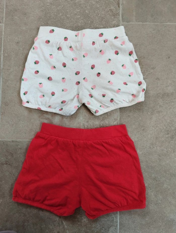 Lot 2 shorts fille 18 mois rouge et fraises - photo numéro 5