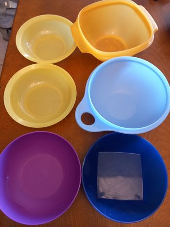 Lot tupperware