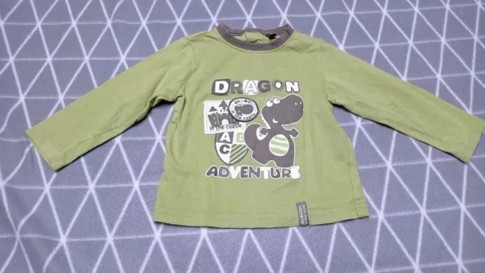 🦁Lot 4 hauts, 18 mois - photo numéro 5