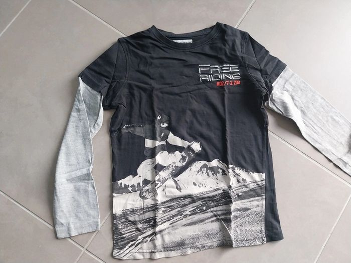 Tee shirt noir manche grise T10A - photo numéro 2