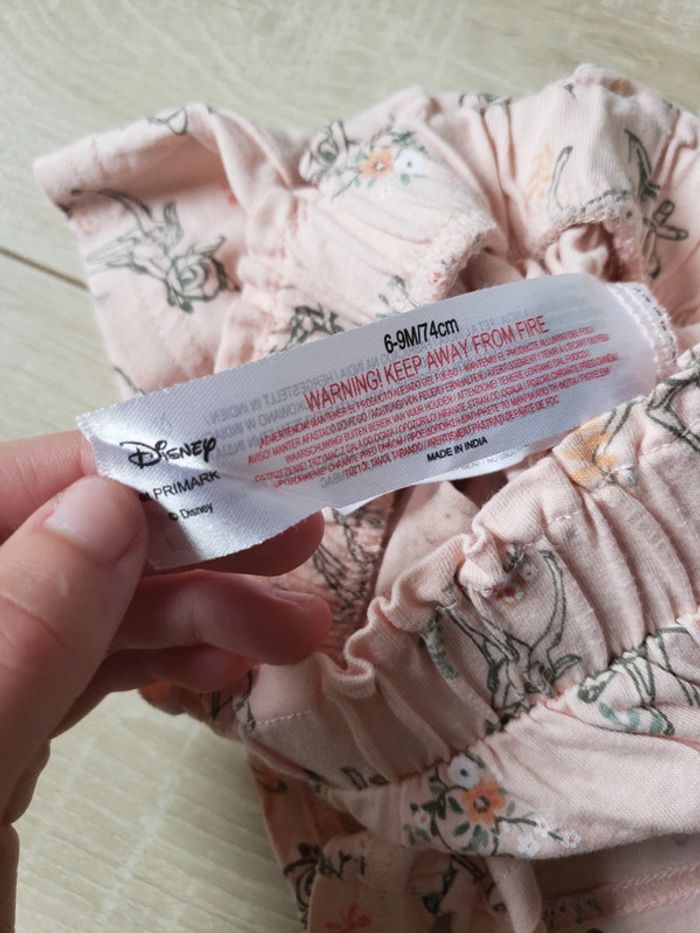 Short🎀 Disney x primark 6-9 mois 1€ - photo numéro 3