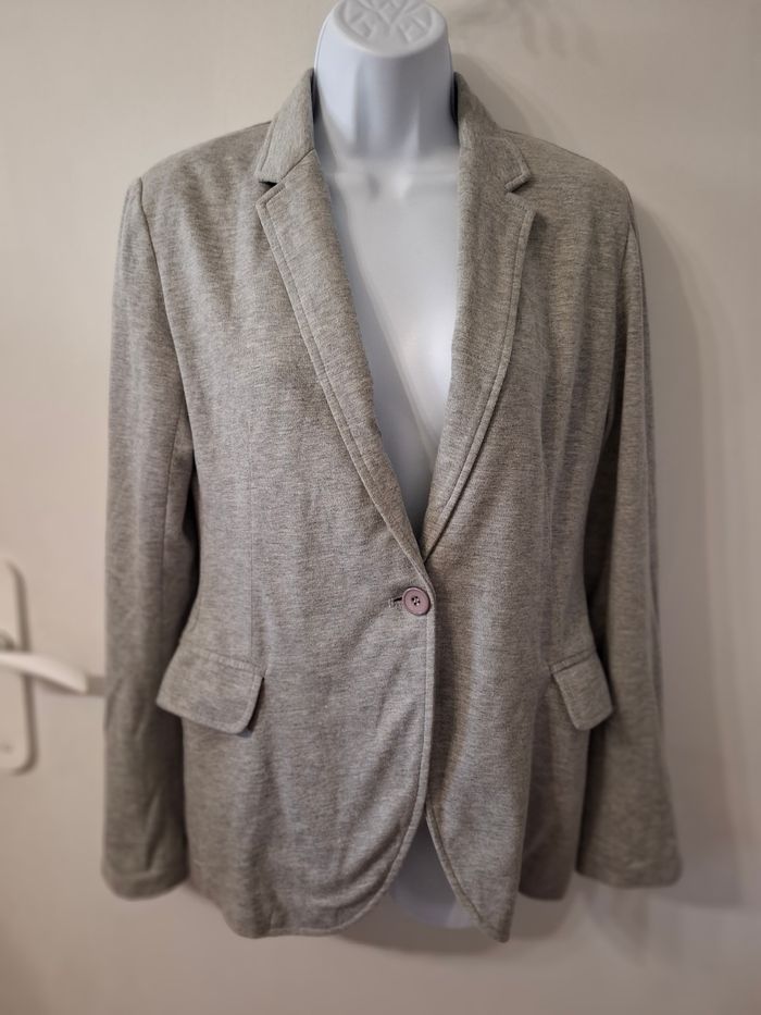 Blazer luxe collection en coton taille 36/38 en très bon état Mesure dans lannonce - photo numéro 2