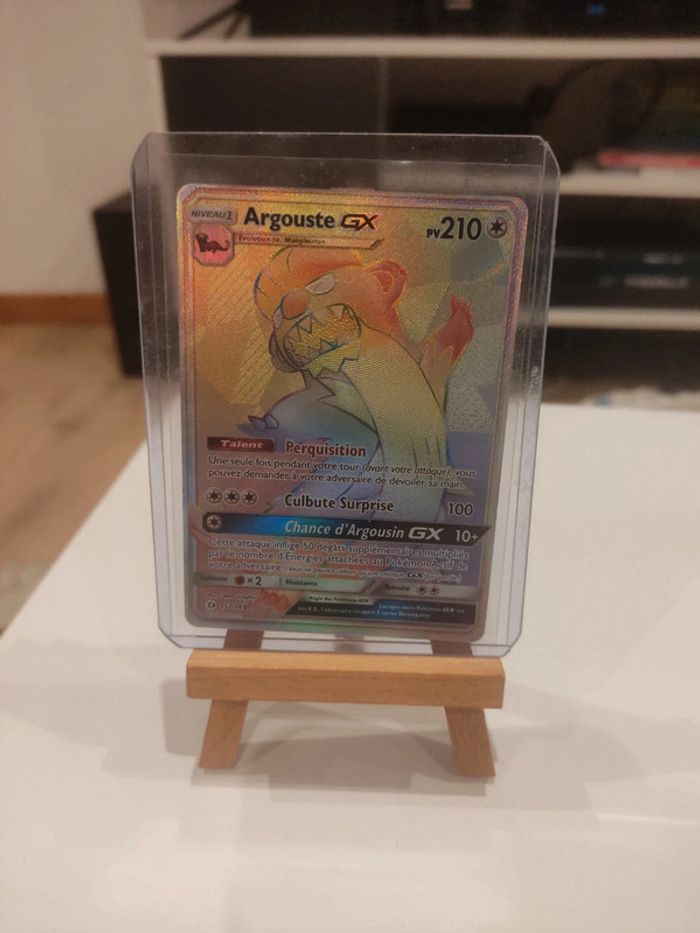 Carte pokémon argouste gx rainbow soleil et Lune