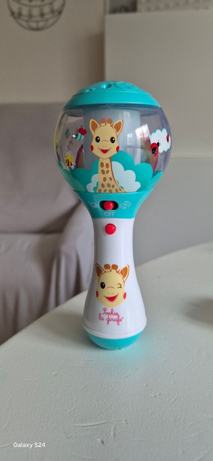 Lot livre interactif touch & play et le hochet shake shake Sophie la girafe - photo numéro 6