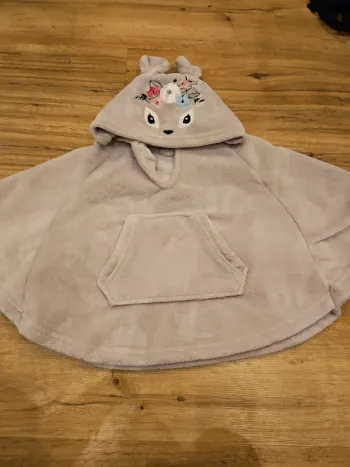Couverture poncho enfant.