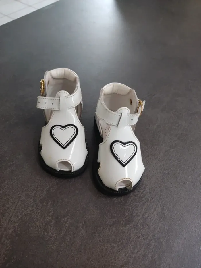 Chaussure bébé fille