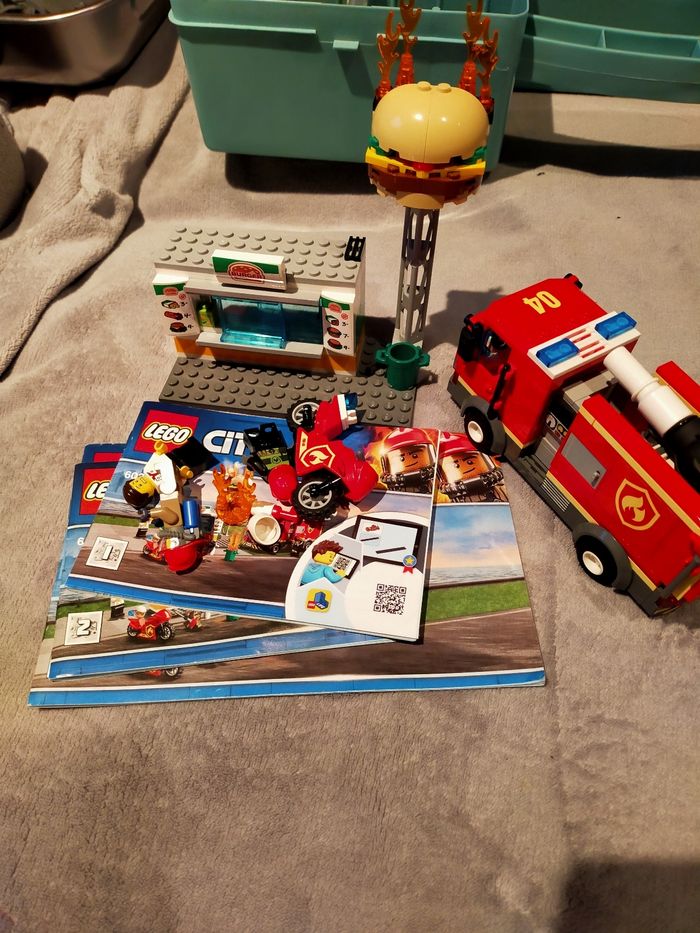 Lego 60214 restaurant en feu