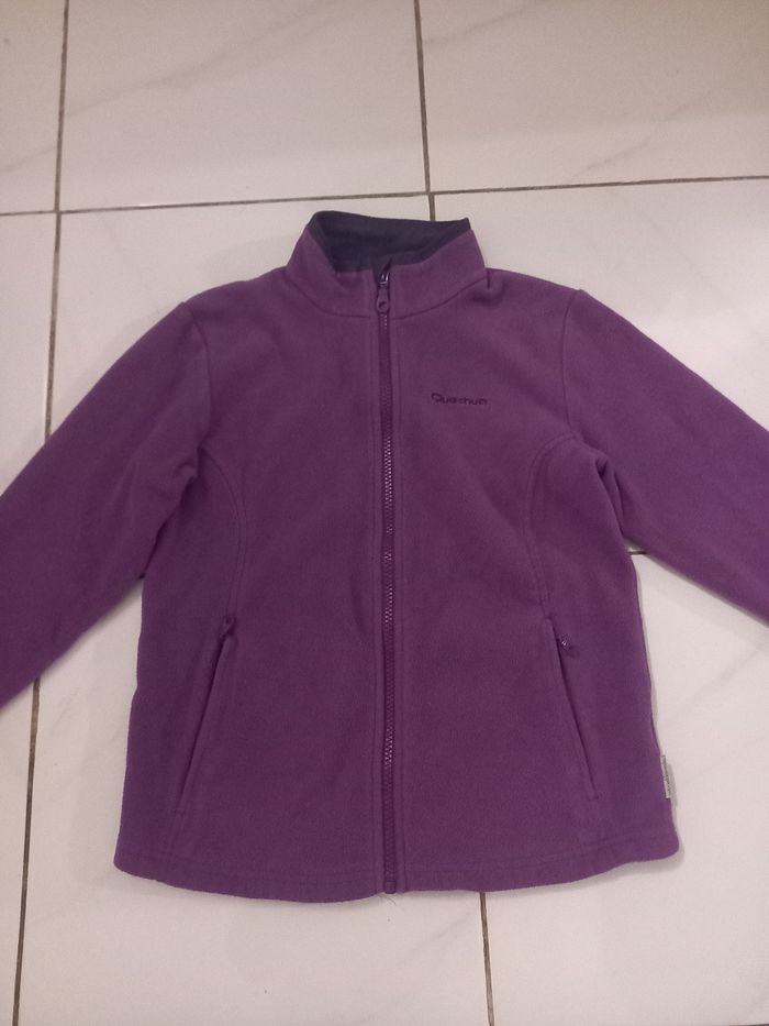 Gilet polaire fille taille 10 ans couleur mauve 2 poches a fermeture - photo numéro 2