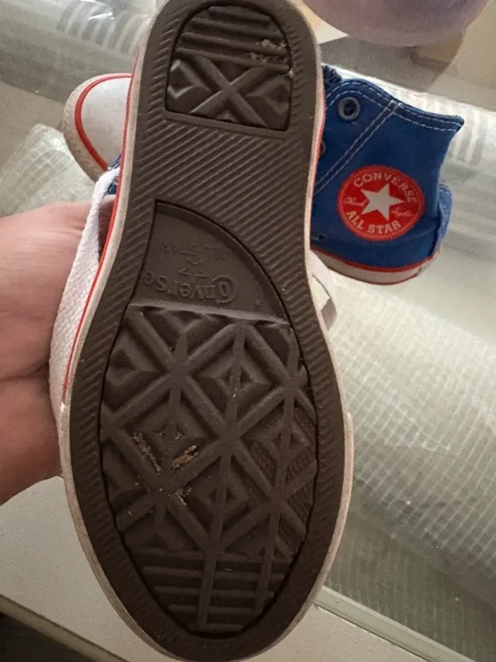 Converse - photo numéro 2