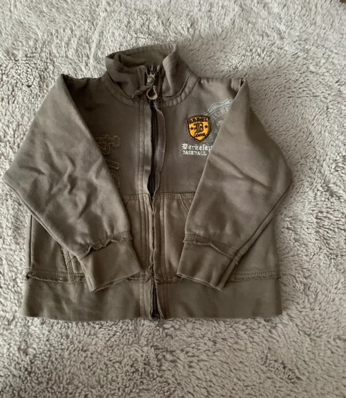 lot 3 ans (gilet et pantalon) - photo numéro 3