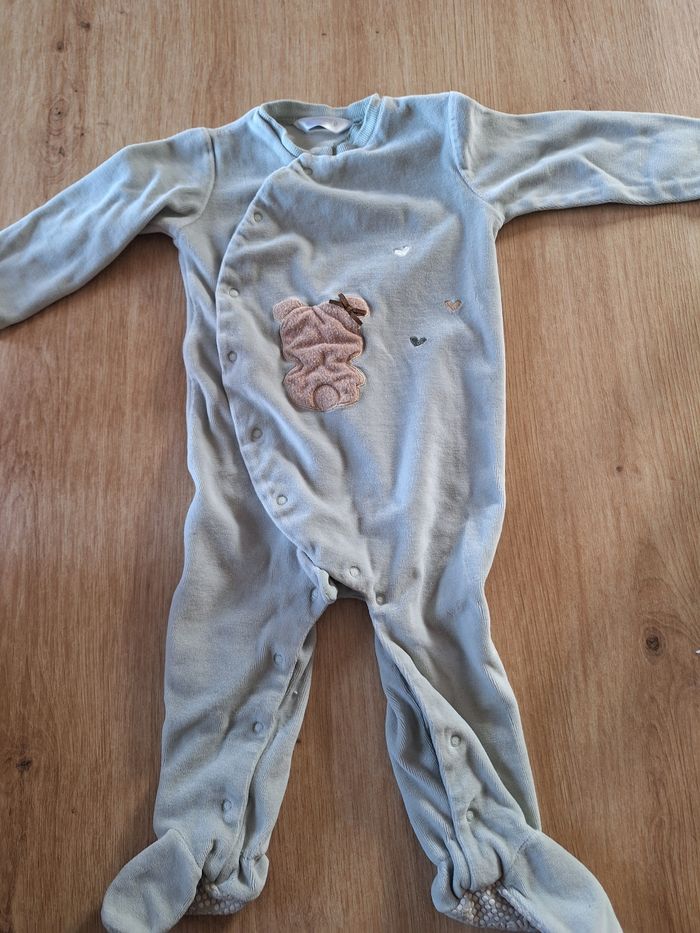 Pyjamas 12 mois - photo numéro 5