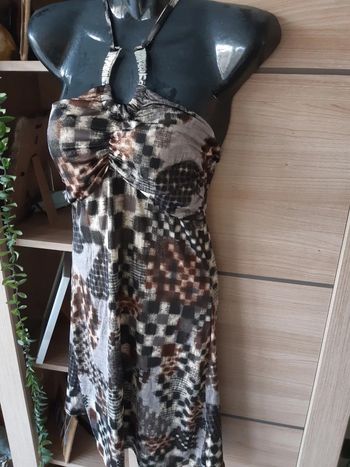 Robe tour de coup