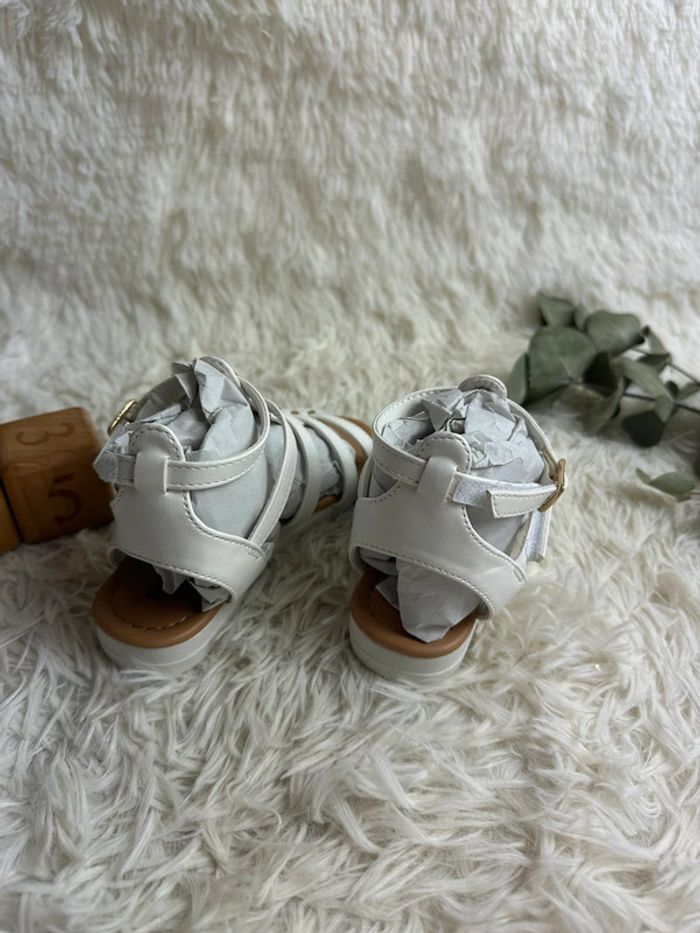 Paire de sandales spartiates blanches Fabkids taille 25 - photo numéro 6