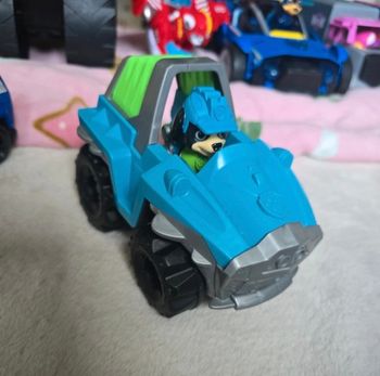 Véhicule et figurine Rex