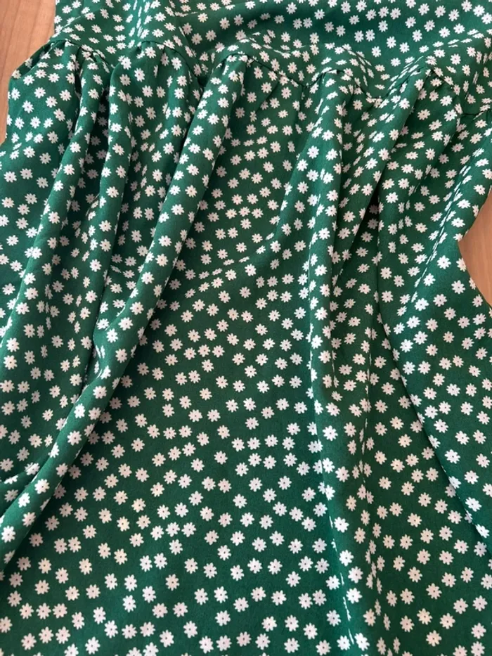 Robe verte fleurie SHEIN taille XS - photo numéro 5
