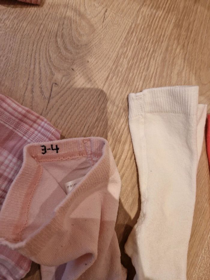 Robe avec e paires de collants - photo numéro 3