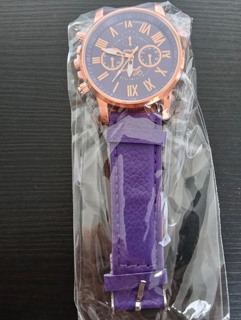 Montre femme neuf