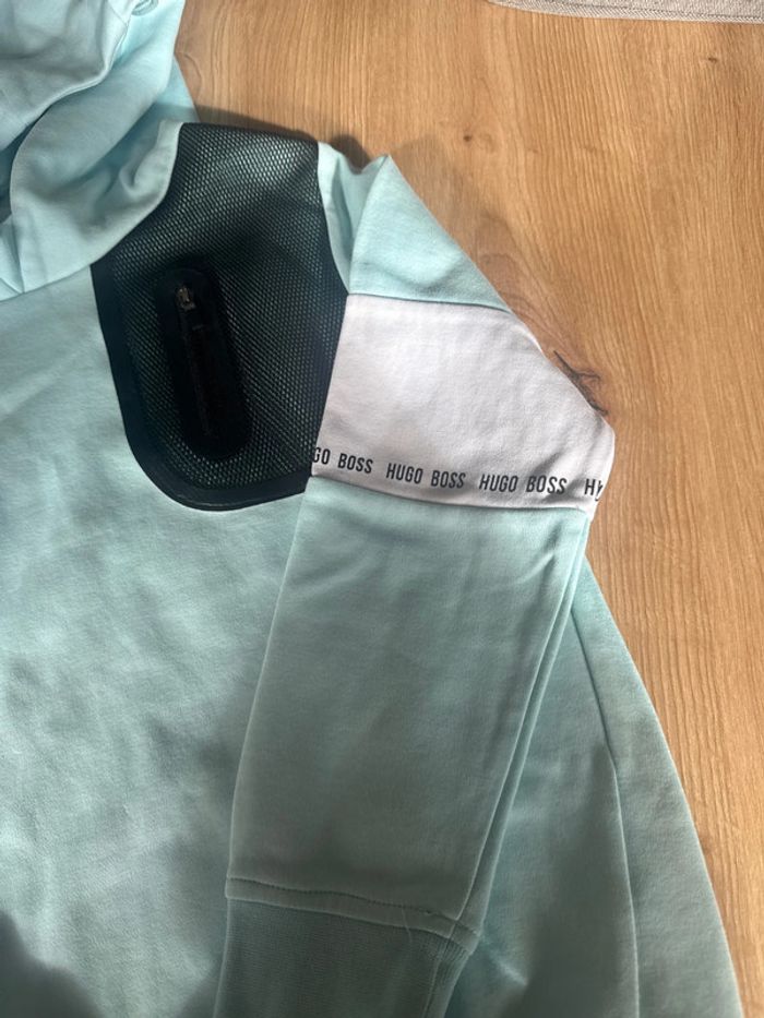 Pull à capuche boss turquoise garçon 8ans - photo numéro 3