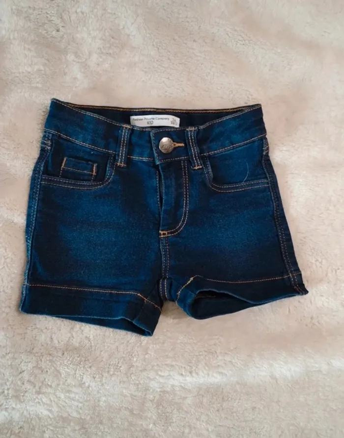 Short en jean 3 ans