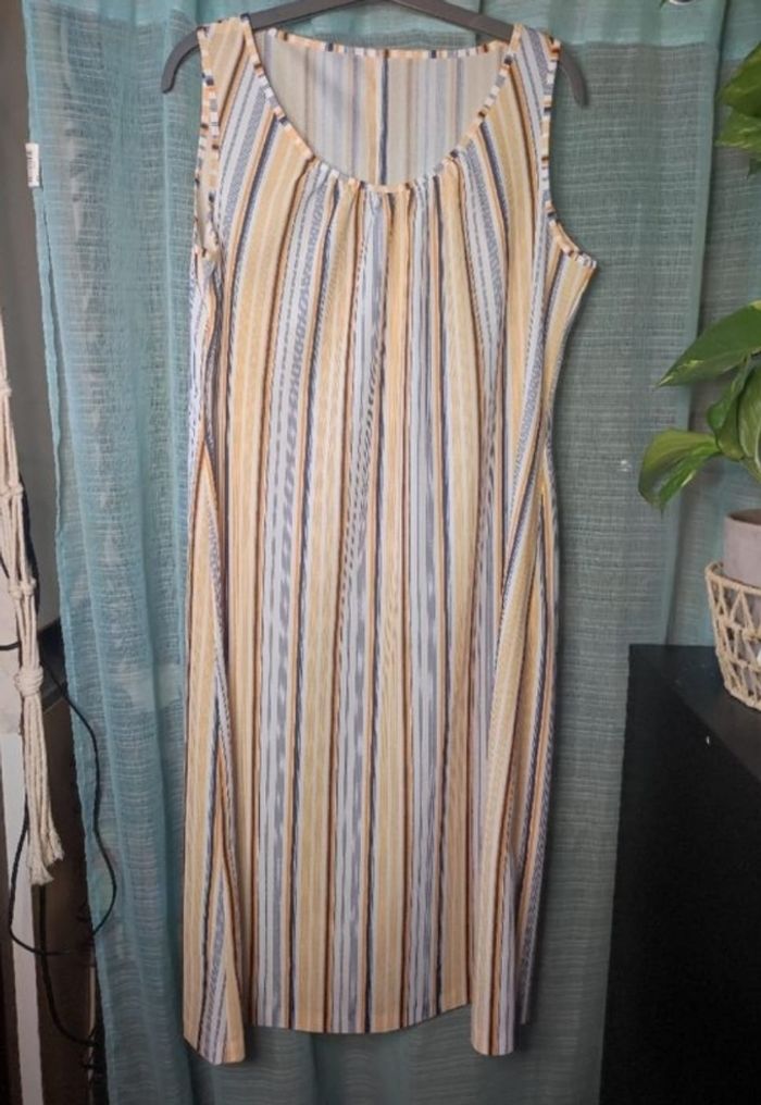 Robe taille 44 - photo numéro 2