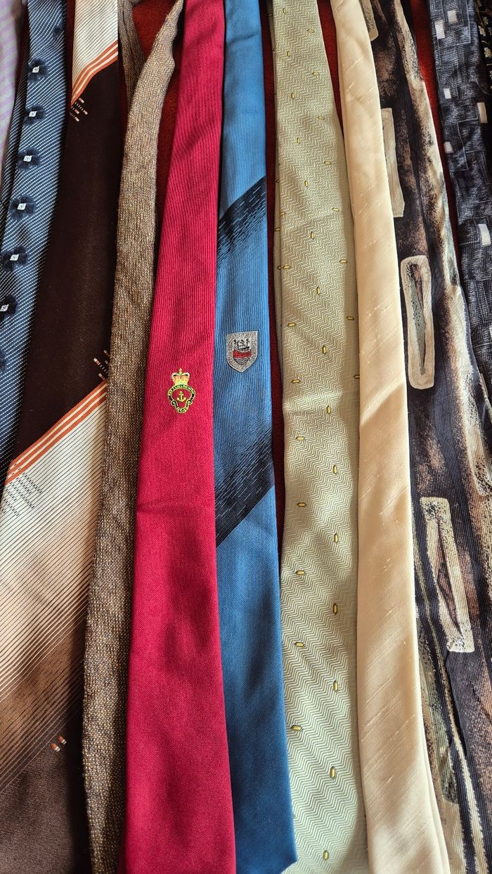 Lot de 38 cravates Vintage - photo numéro 7