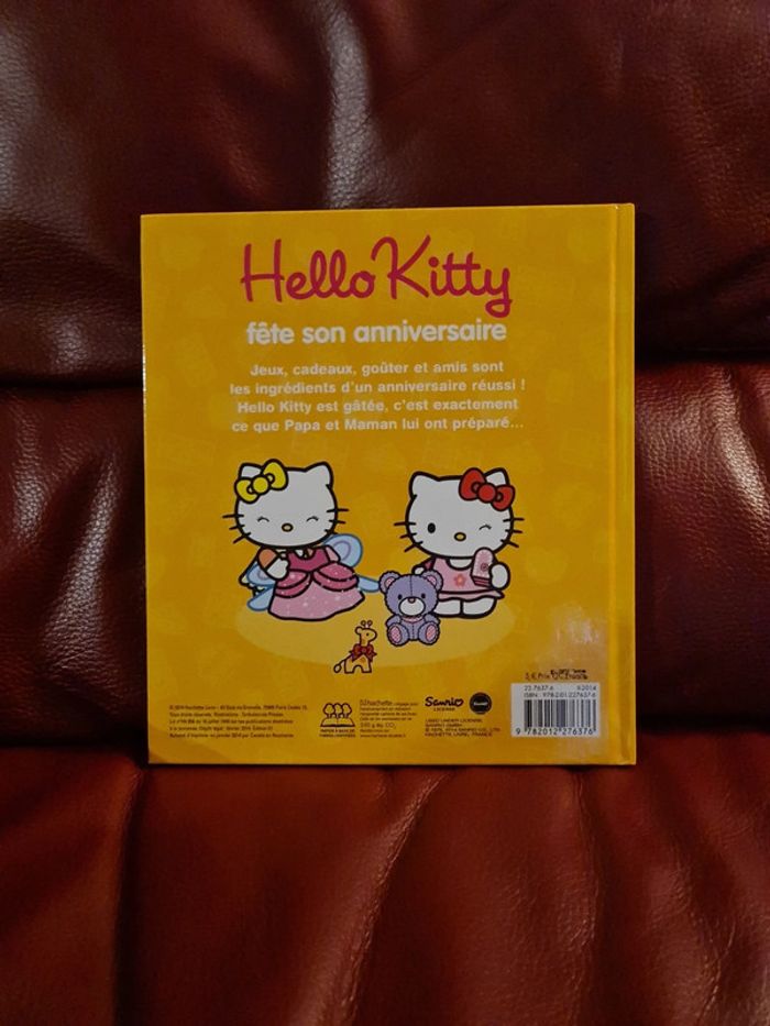 Hello Kitty fête son anniversaire 🎂 - photo numéro 2