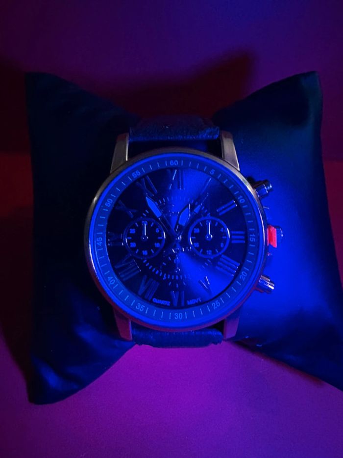 Montre "Geneva" Quartz cuir couleur marron pour Femme élégante, bracelet personnalisable - photo numéro 4
