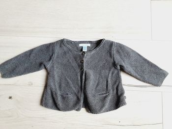 Vêtement bébé fille gilet gris brillant Obaïbi 12 mois