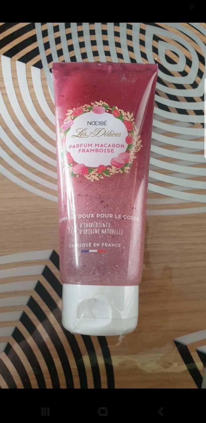 Lot produits de beauté - photo numéro 2