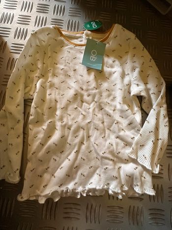 T-shirt longues manches neuf 74