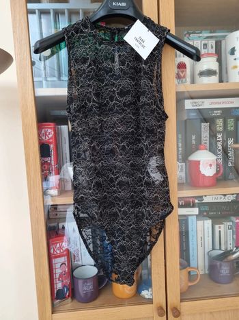 Body en dentelle transparente taille M