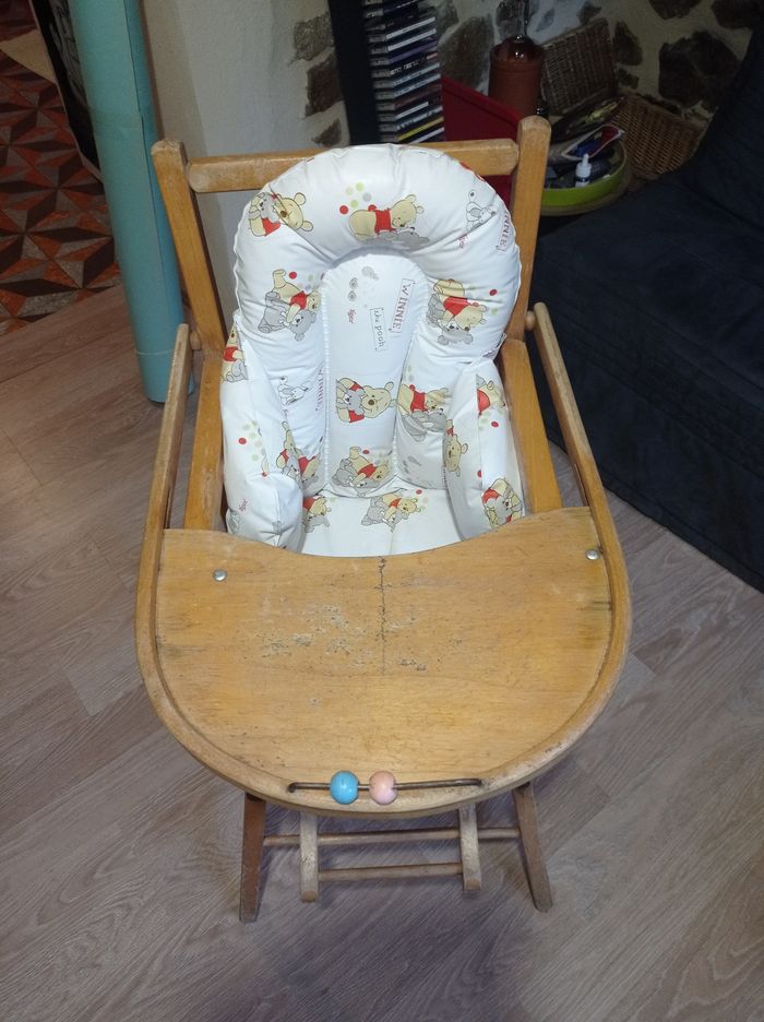 Chaise haute en bois - photo numéro 3