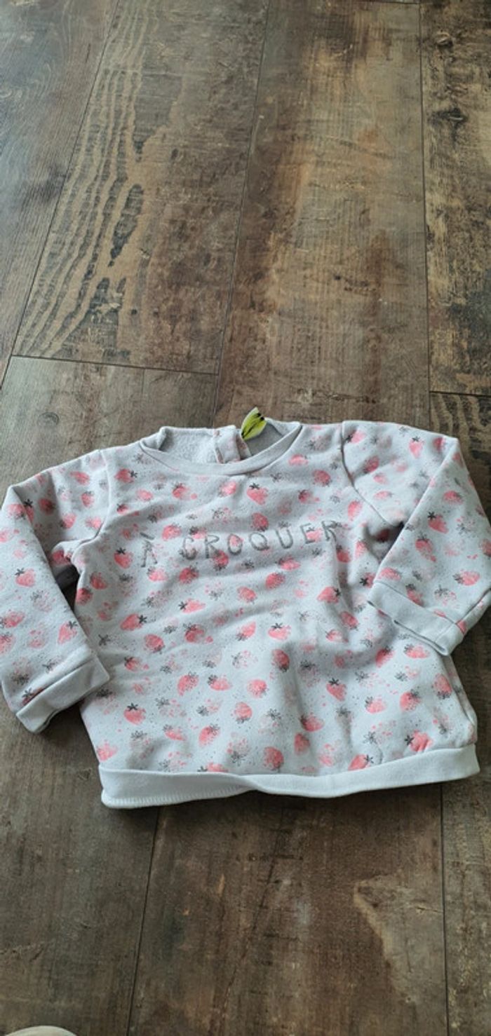 Pantalon tao 24 mois en très bon état