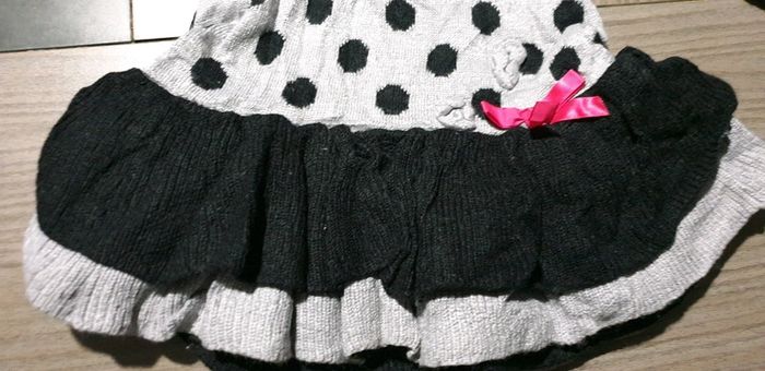 3 robes 6 et 9 mois - photo numéro 9