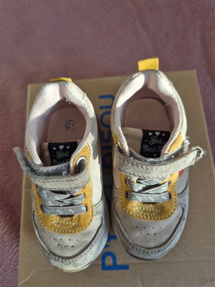 Paire de chaussures mixte taille 21 - photo numéro 4