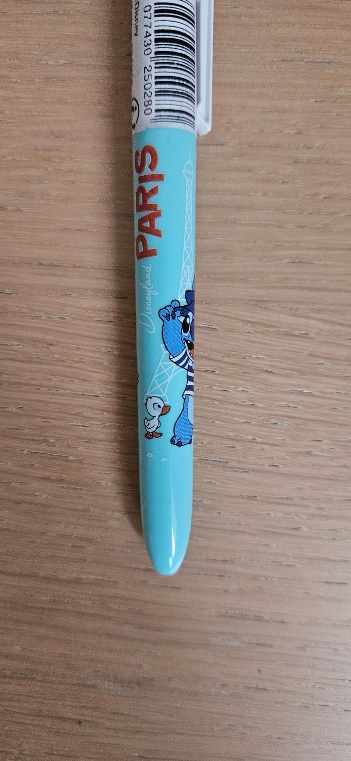 Stylo bic 4 couleurs stitch Paris disney parc - photo numéro 3