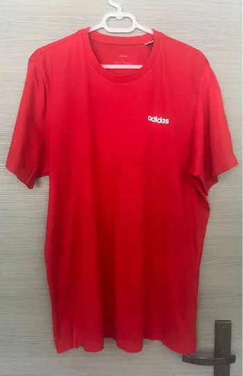 T-shirt Adidas