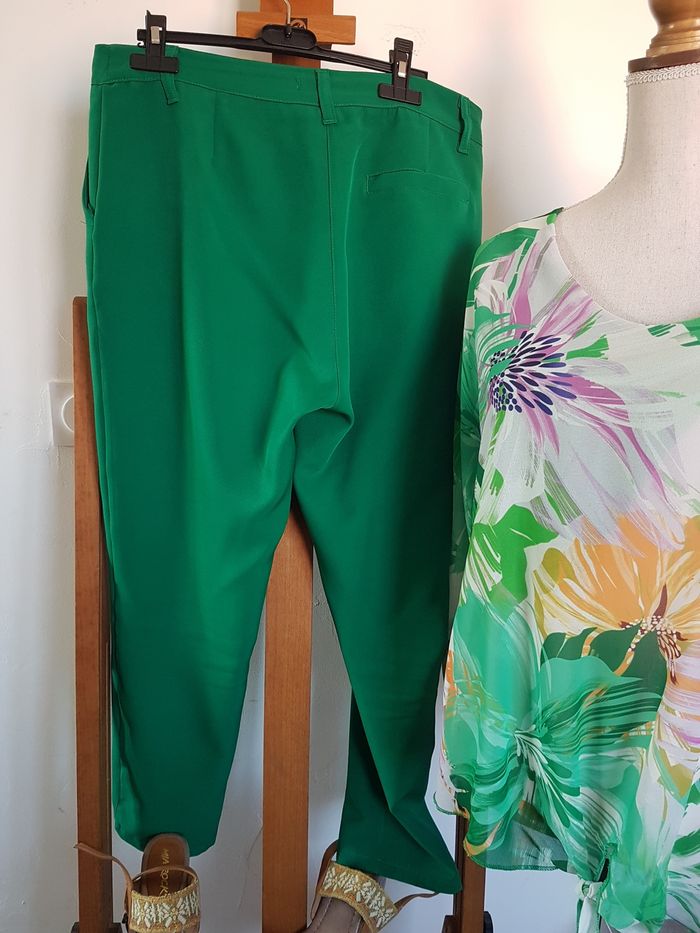 Pantalon femme vert. Actuelle. Taille 42, 86cm de tour de taille, 92cm de haut. - photo numéro 3
