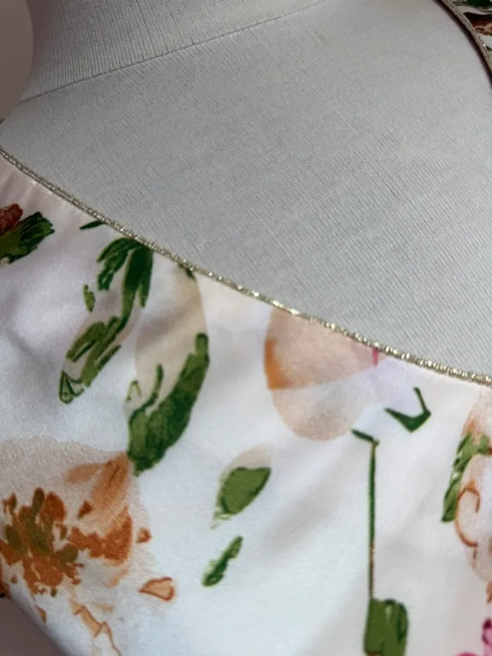 Superbe blouse fluide neuve avec étiquette Emma & Ella fleurie 🌸 XL 42 - photo numéro 4