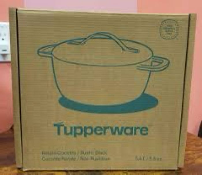 Faitout en fonte 5.4l Tupperware neuf