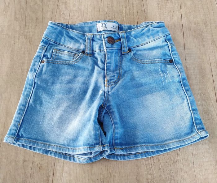 Short en jean bleu clair fille taille 4/5 ans ZY