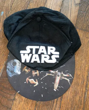 casquette Star Wars 5-6 ans environ bon état