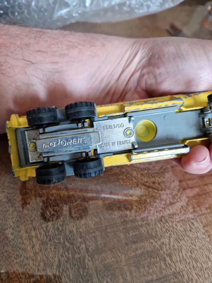 Camion citerne majorette - photo numéro 4