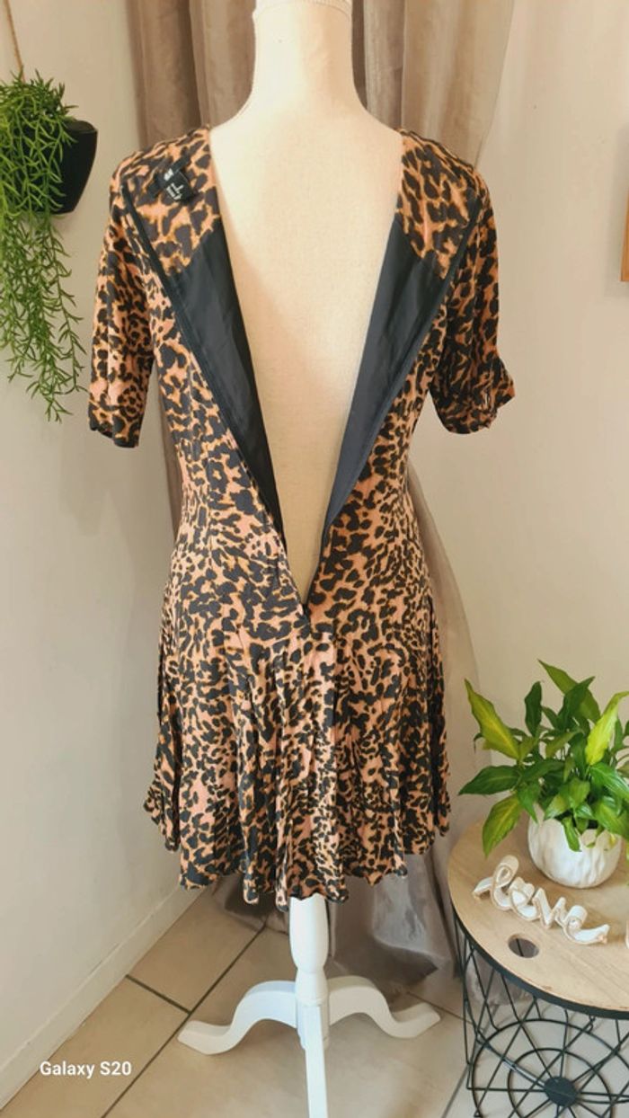 Robe H&M - motif léopard- taille 40 - photo numéro 7